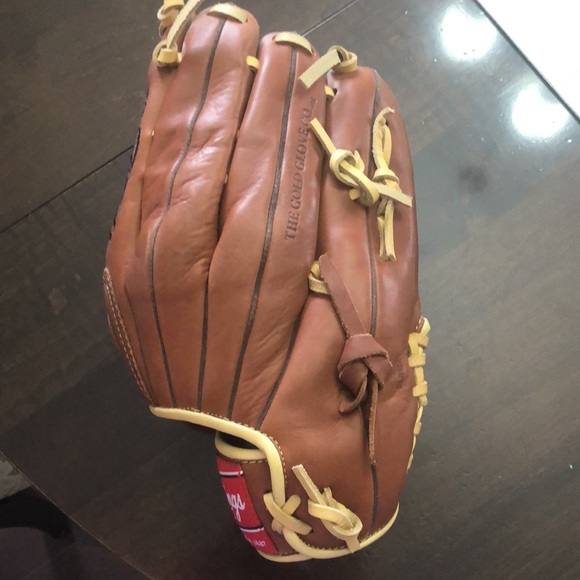 Rawlings Baseball/Softball Glove (Right Hand) - Picture 2 of 6